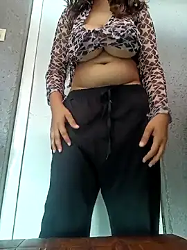 Snapshot of Hott_Muskan chatting on 05.05.26 Hott Muskan online show from 05.05.26