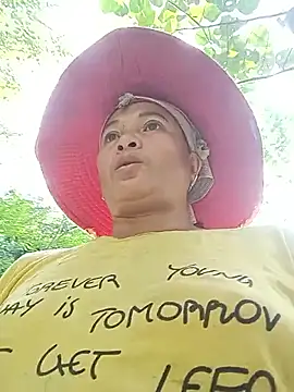 Love-Mama33 online show from 10.13.25