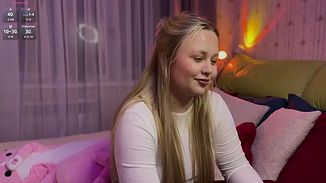 Estella Elwood online show from 03.03.26