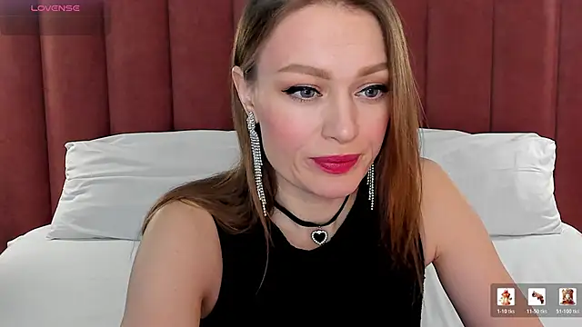 EvelynPoole online show from 04.14.26