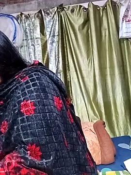 Snapshot of BOBITA_1 chatting on 12.18.25 BOBITA 1 online show from 12.18.25