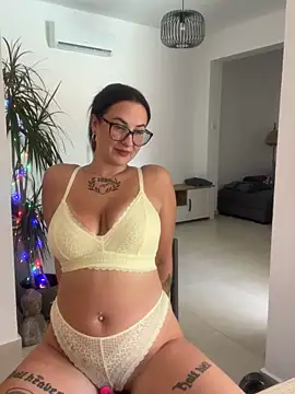 Snapshot of ManjaWinkler chatting on 07.02.26 ManjaWinkler online show from 07.02.26
