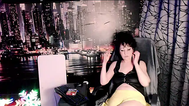 AMOURSWEET2025 online show from 04.18.26