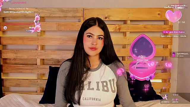 Snapshot of Emma__clark_ chatting on 09.19.25 Emma  clark  online show from 09.19.25