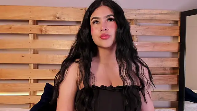 Snapshot of Emma__clark_ chatting on 09.24.25 Emma  clark  online show from 09.24.25