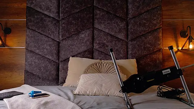 Nickifox   online show from 01.09.26