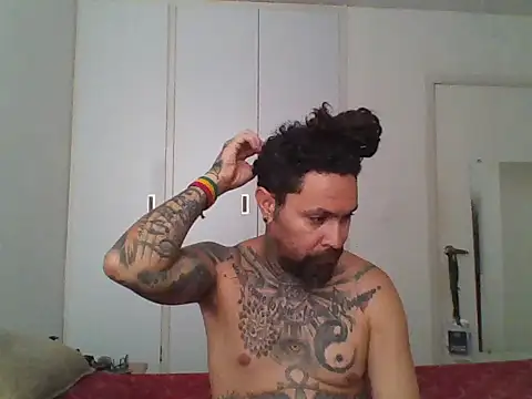 milkydread online show from 11.12.25