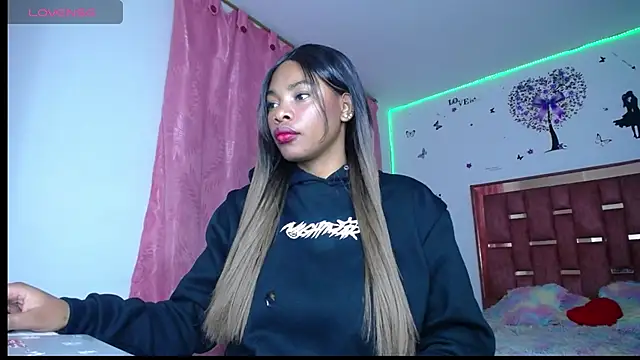 xayurin online show from 10.21.25