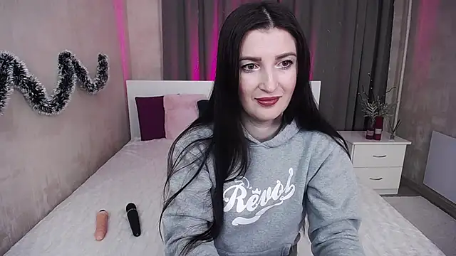 Snapshot of EvelinCuper chatting on 01.19.26 EvelinCuper online show from 01.19.26