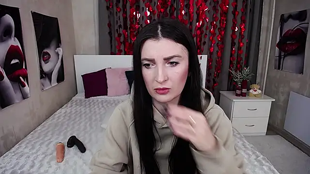 Snapshot of EvelinCuper chatting on 02.20.26 EvelinCuper online show from 02.20.26