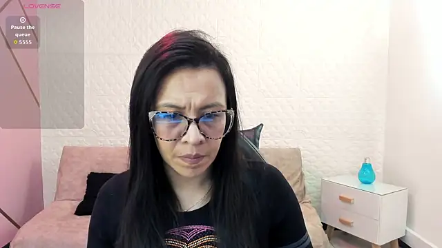 Snapshot of Eva_mermaid chatting on 10.21.25 Eva mermaid online show from 10.21.25