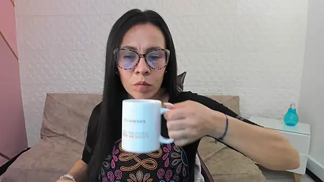 Snapshot of Eva_mermaid chatting on 10.27.25 Eva mermaid online show from 10.27.25