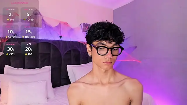 Phillicious   online show from 10.11.25