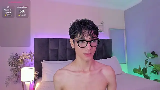 Phillicious   online show from 12.14.25