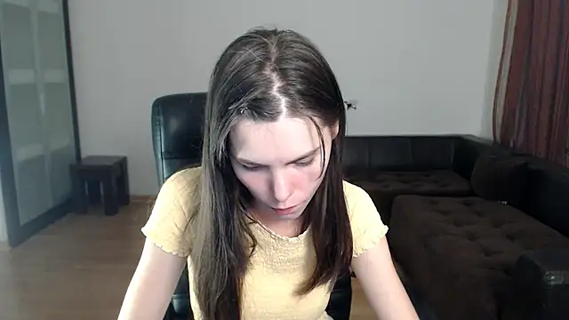 AmelieReve online show from 09.22.25