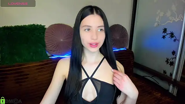 SelinLi online show from 03.13.26