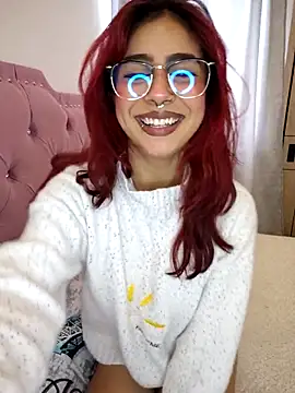 sarah lark  online show from 10.08.25