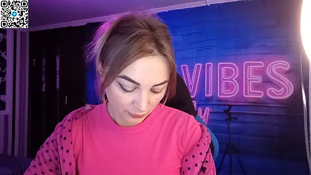 Blonde Temptation online show from 10.30.25