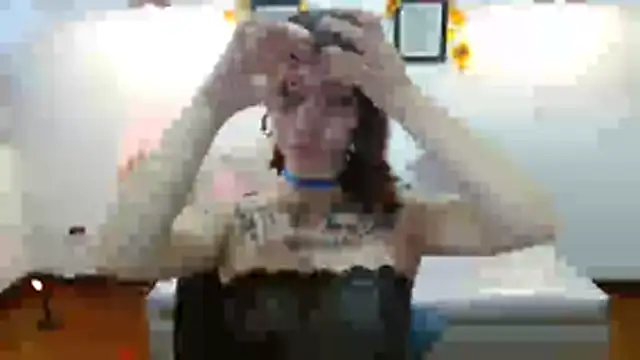 Snapshot of Evanss_lx chatting on 11.03.25 Evanss lx online show from 11.03.25