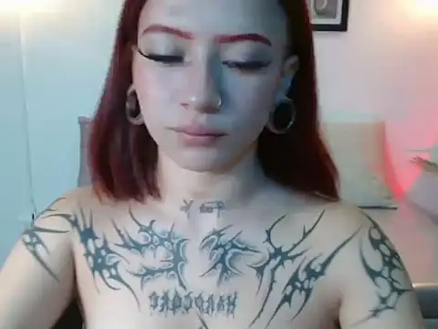 Snapshot of Evanss_lx chatting on 12.20.25 Evanss lx online show from 12.20.25