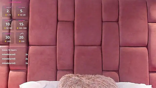 AlannaJonnes online show from 10.26.25