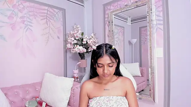 Jessgarcia  online show from 10.11.25