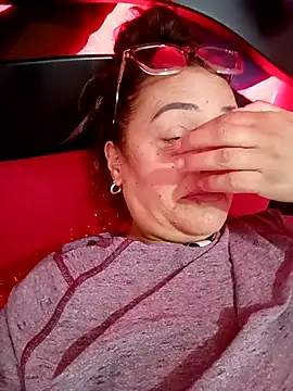 Lady 16 online show from 09.27.25