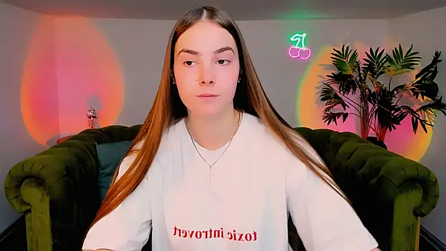 Snapshot of rad_rebel_ chatting on 09.20.25 rad rebel  online show from 09.20.25