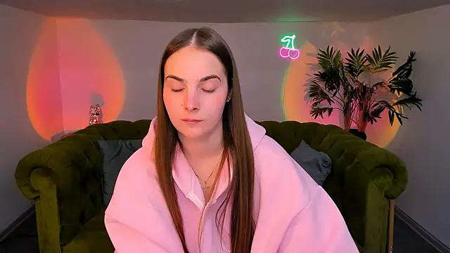 Snapshot of rad_rebel_ chatting on 10.05.25 rad rebel  online show from 10.05.25