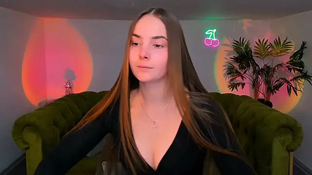 Snapshot of rad_rebel_ chatting on 10.10.25 rad rebel  online show from 10.10.25