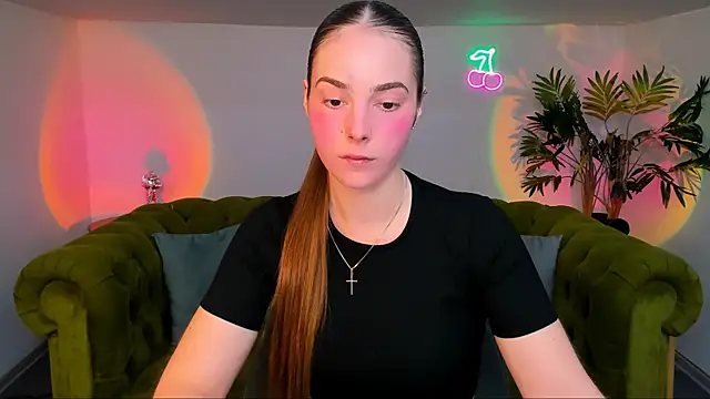 Snapshot of rad_rebel_ chatting on 10.21.25 rad rebel  online show from 10.21.25