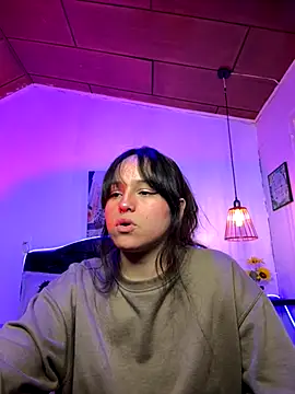 Eymmy 24 online show from 10.12.25