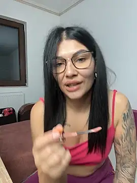 MiaKiittyy online show from 10.09.25