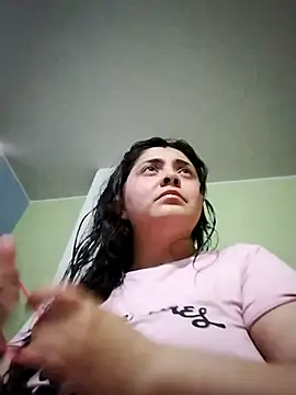 TifanyAmazinng online show from 09.19.25