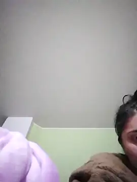 TifanyAmazinng online show from 12.19.25