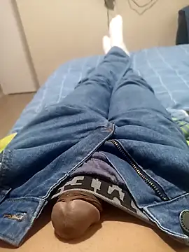 Snapshot of comobucetinhas chatting on 09.25.25 comobucetinhas online show from 09.25.25