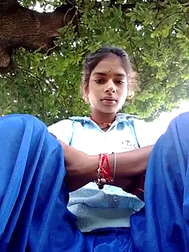 Snapshot of Gulika_Doshi chatting on 09.12.25 Gulika Doshi online show from 09.12.25