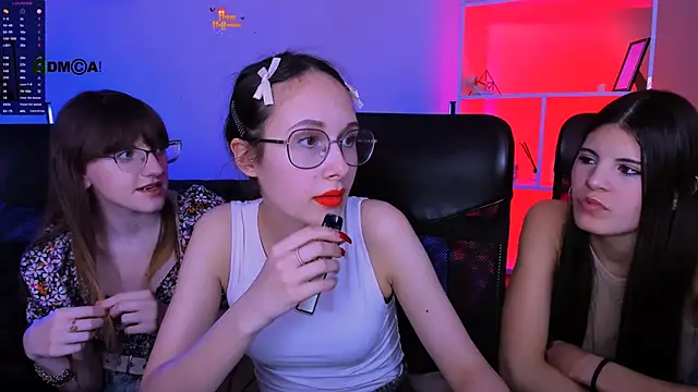 Snapshot of ava_mystic_ chatting on 11.05.25 ava mystic online show from 11.05.25