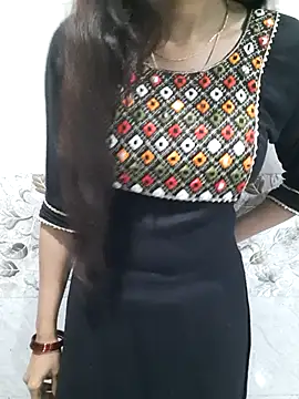 Aarti-kumri online show from 02.11.26