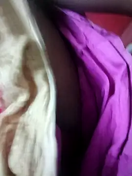 Snapshot of IMANOTI chatting on 10.19.25 IMANOTI online show from 10.19.25