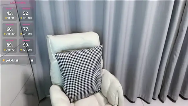 w qingqing online show from 09.13.25