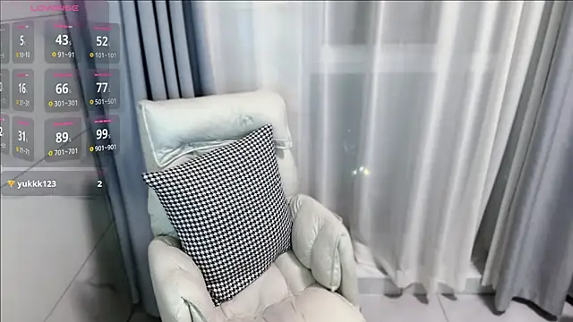 w qingqing online show from 09.14.25