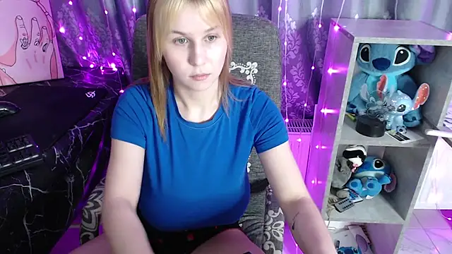 Snapshot of RoyAngela chatting on 02.04.26 RoyAngela online show from 02.04.26