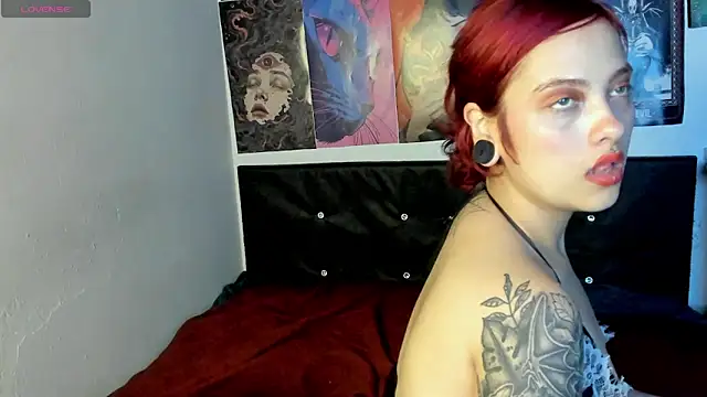nathaly wild online show from 09.13.25