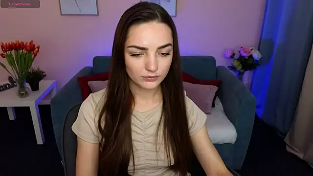 MyEllaLuvs online show from 09.13.25