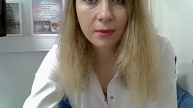 Snapshot of Aithnexs chatting on 09.22.25 Aithnexs online show from 09.22.25