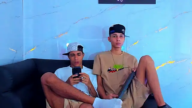 Snapshot of The_boys_at chatting on 09.14.25 The boys at online show from 09.14.25