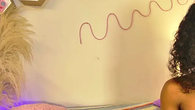 tatixxxvega online show from 10.28.25