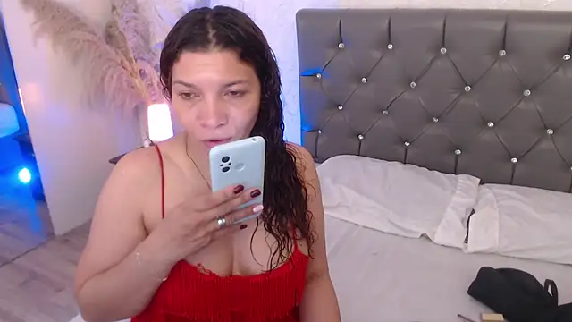 Serena Houstonn online show from 05.12.26