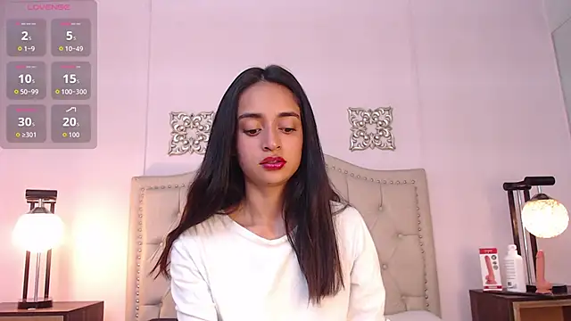 Leilani- online show from 10.11.25